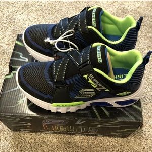 NWT Skechers S Lights Flex Glow Parrox Shoes Sz 2